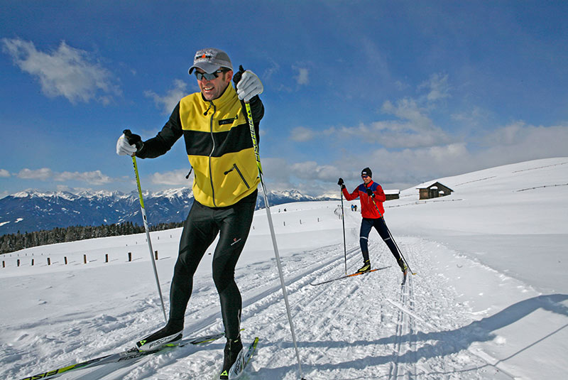 Cross-country skiing on the Alpe di Rodengo 